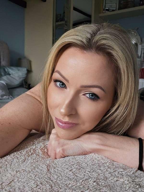Come to bed with me eyes 😍