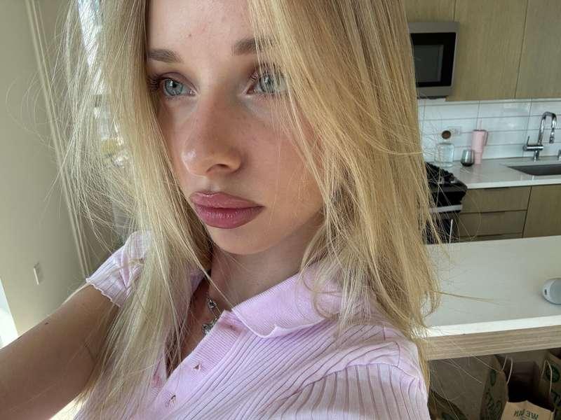 who has the prettiest eyes? 🙈