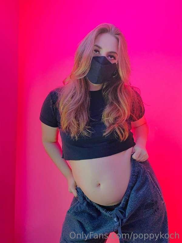 This week, I'm bringing you a 'weight gain denial' clip~ 

F..