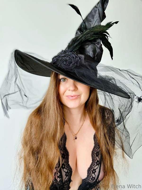 Are you getting ready for Halloween? 🎃🪄