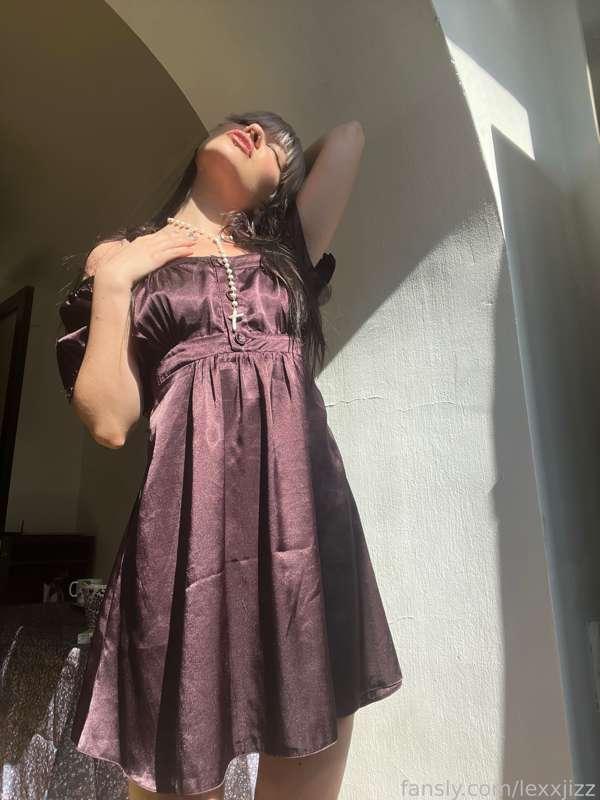 kinda obsessed with my new vintage dress 

#dress #pretty #princess #ethereal #young #sfw #vintage #thrifting #gfe 