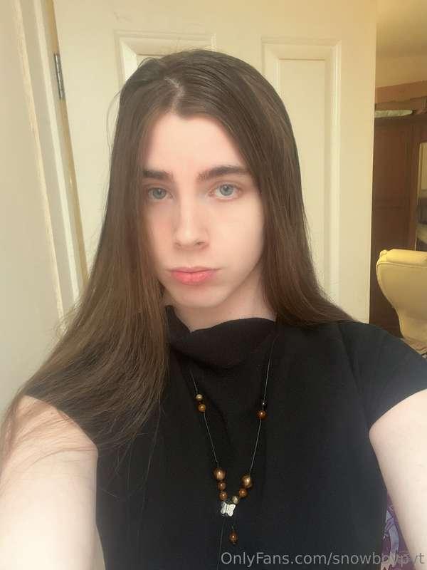 Face reveal teasers from my dress set 👗 wanna see my big gir..