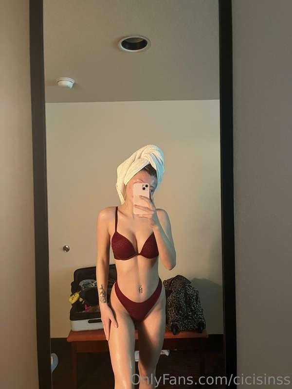 goodmorning from my hotel😋 I’m on vacay!!