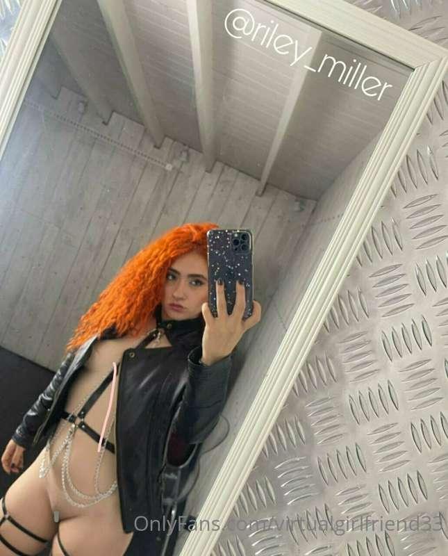 [ Fotoğraf ]
##  🔥👩🏻‍🦰 𝐑𝐄𝐃𝐇𝐄𝐀𝐃 𝐇𝐎𝐓 𝐐𝐔𝐄𝐄𝐍 👩🏻‍🦰🔥 
## ✨ @Riley_..