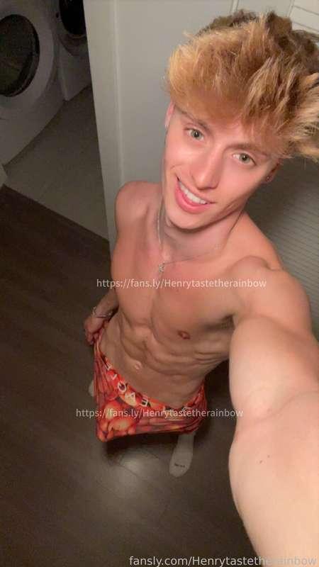 henrytastetherainbow image #0