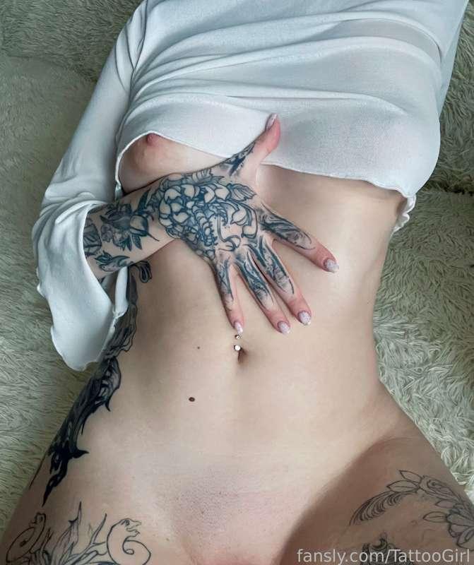 tattoogirl image #0