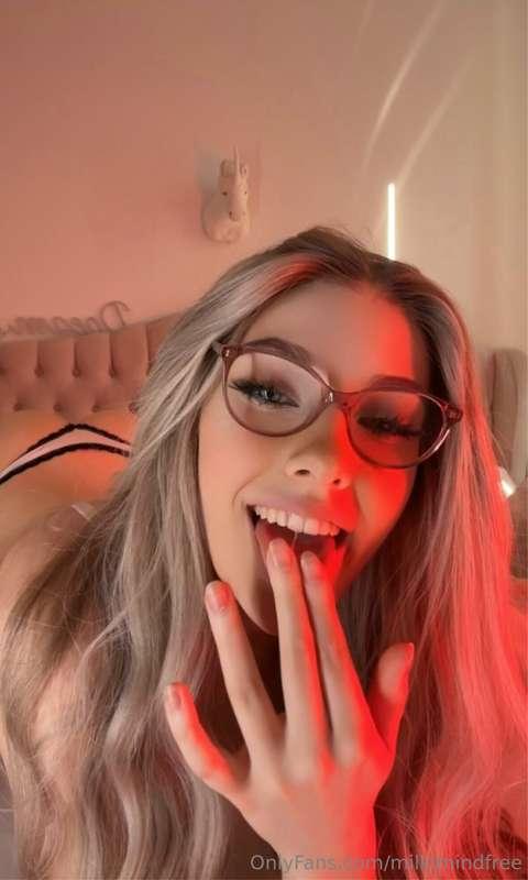 come get dirty in chat with me on @milkimind 🥵💦 (i only resp..