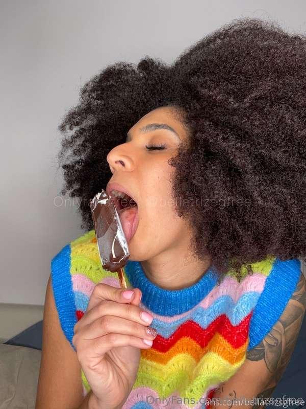 Give me that warm milk babe❤🤩