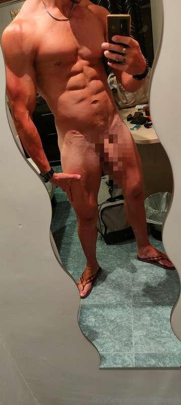 Buongiorno 🦍💦..~VOLETE LA VERSIONE NON CENSURATA~?Mandami un..