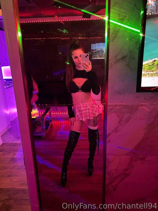Lingerie work events are fun 💋 This lounge in Richmond is pr..