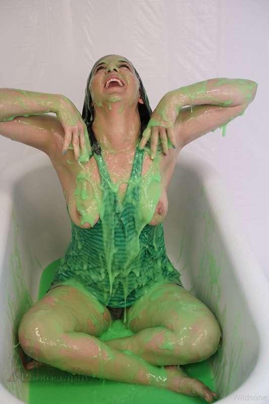 MORE SLIME!   I LOVE SLIME!   SLIME ME!