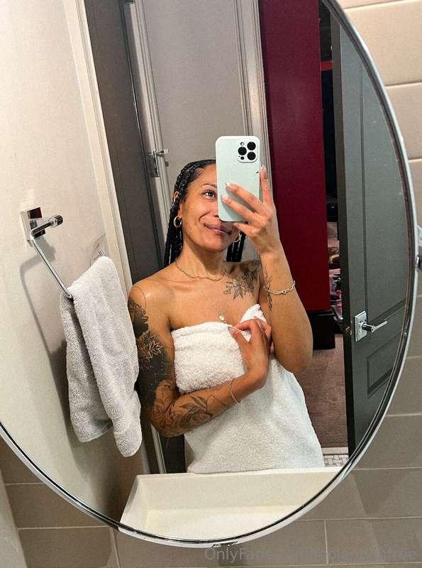 Want to go another round but this time in the shower?! 💦🥵