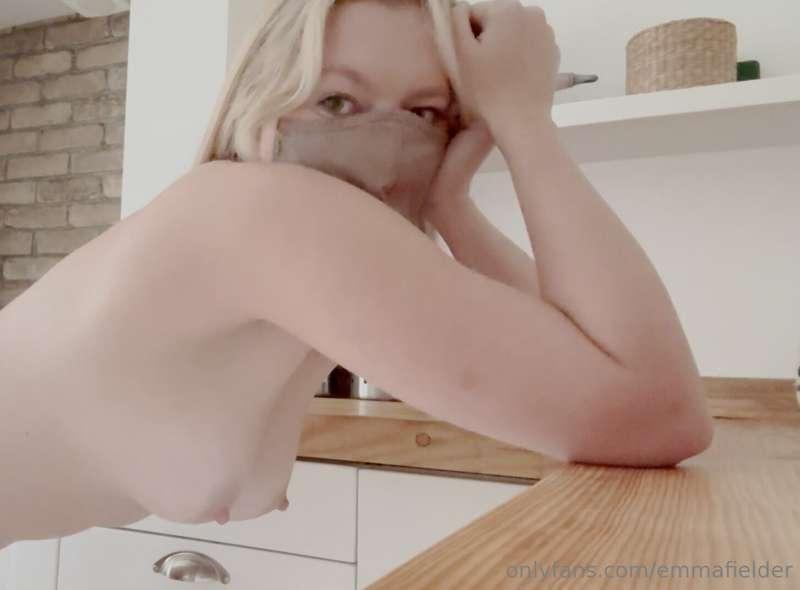 Okie kinda nervous but I'm booking sexting sessions for tomo..