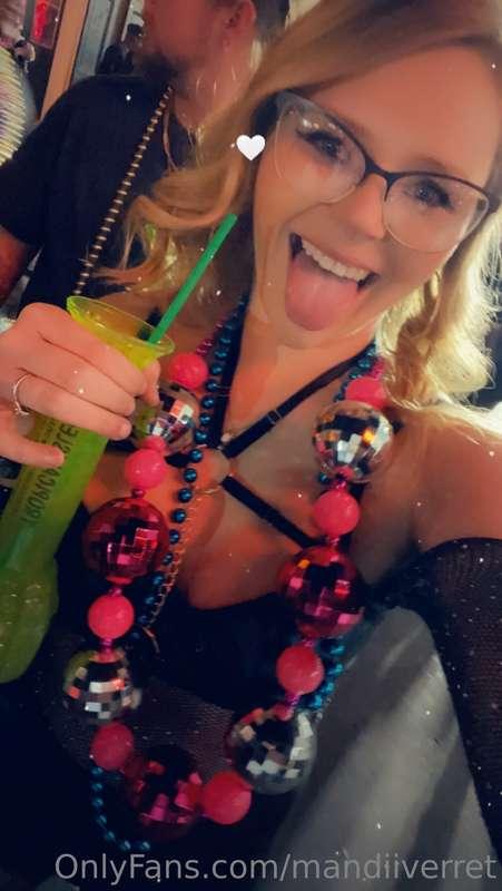 Come party with my girls and I tonight on Fambase!!! It’s go..