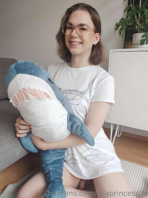 Spending some quality time with my favourite shark 💗