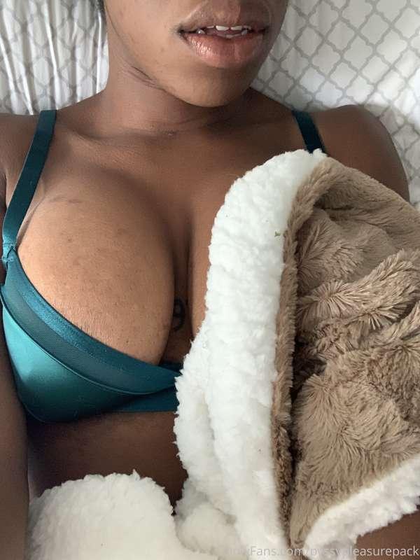 Guess The Size For Surprise Pic 🥰😋🤪