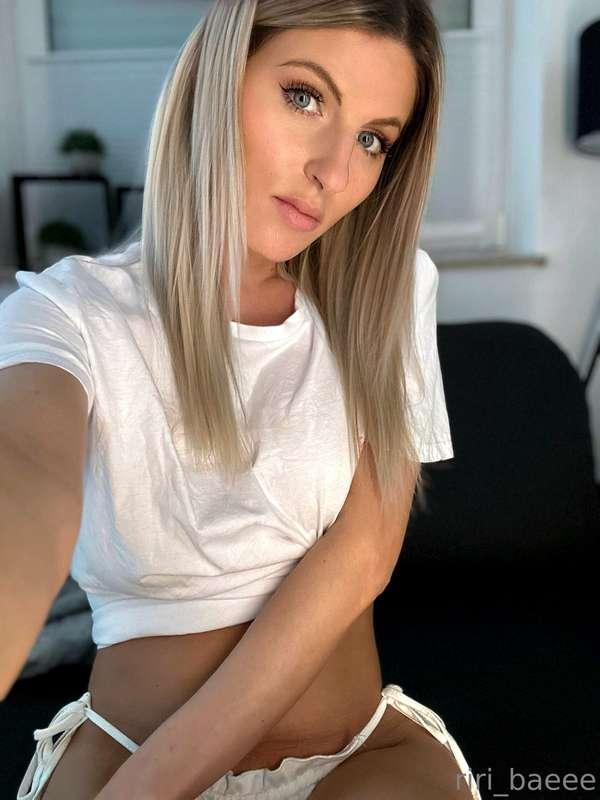 𝒮𝓊𝓃𝒹𝒶𝓎☀️
na was machst du heute schönes 😌?
Hast du Lust auf ..