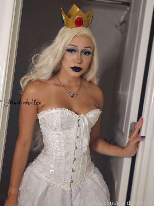 maidenhellxo image #5