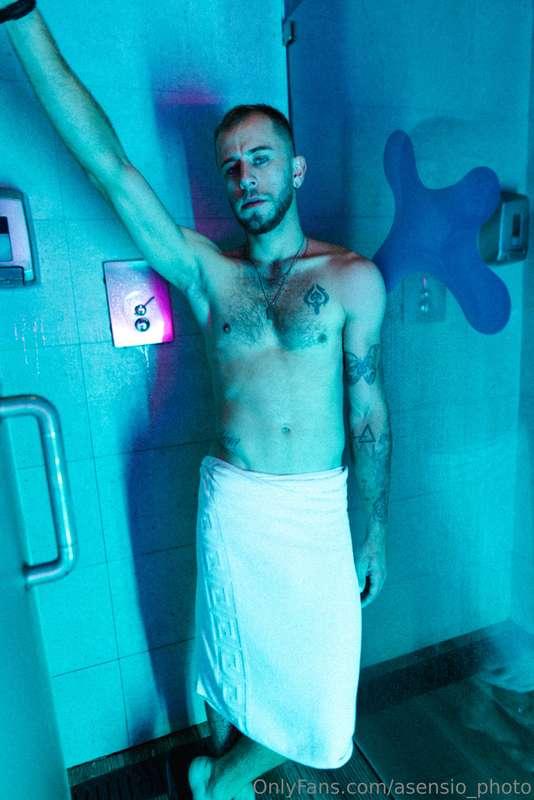 @ivanhard HA VUELTO. sesión de fotos incluida en la suscripc..