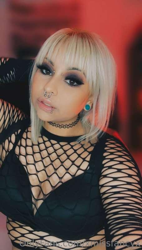 Hi 😘💋✨