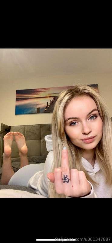 🖕🏻