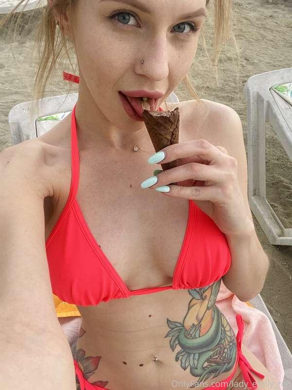 Mmm want licking?😋❣️