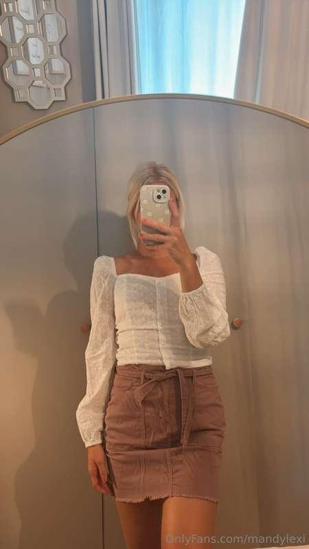 Can you tell that i’m naked underneath?🙃💦