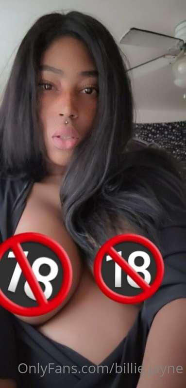 They are so big🥵  That pic & a lot more is available >>> onl..