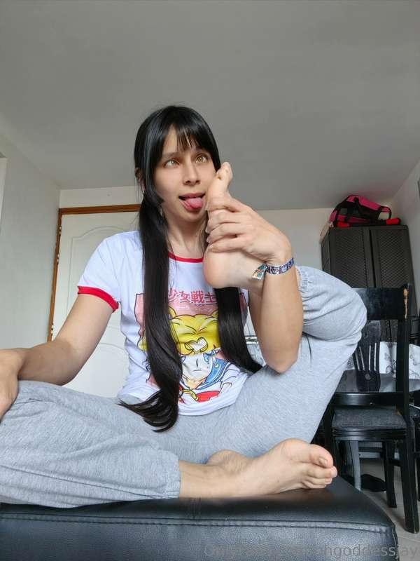 Funny pic and arches 👣