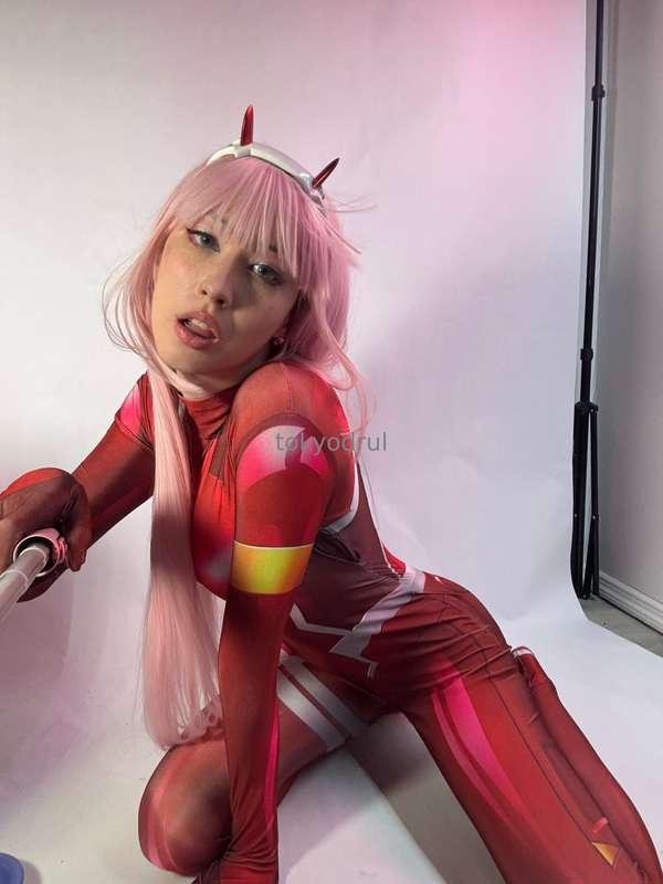 did an amazing zerotwo full dildo set 