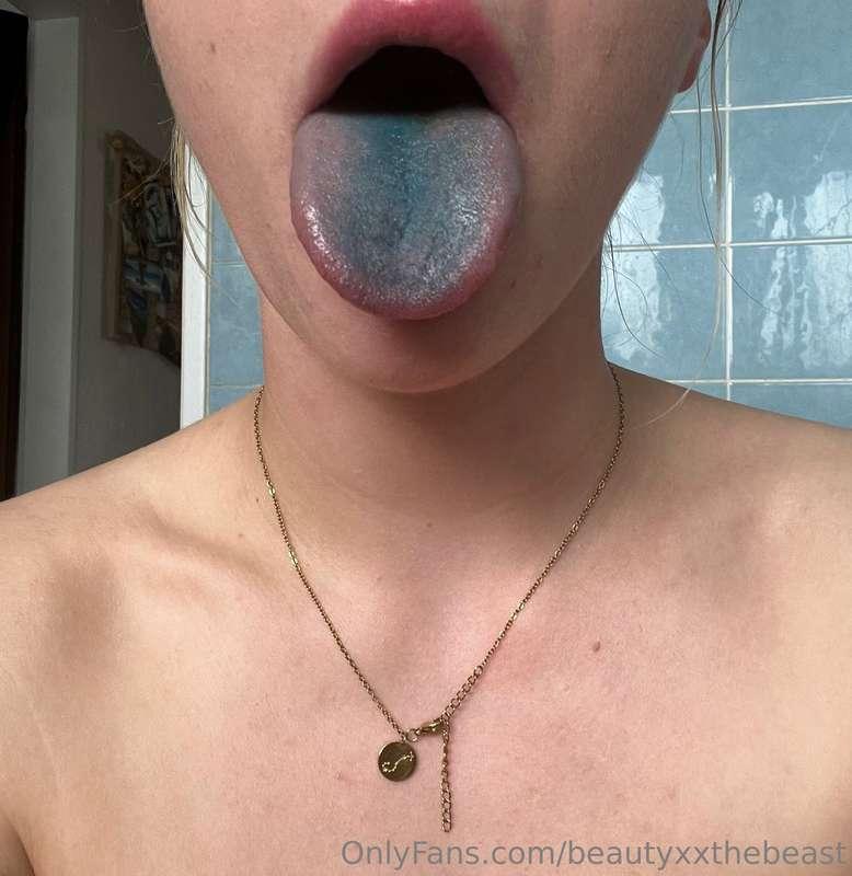 Sorry dad I sucked off a smurf today and my tounge is blue!