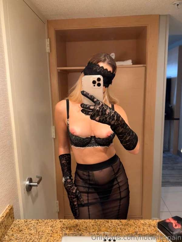 hotwifespain image #0