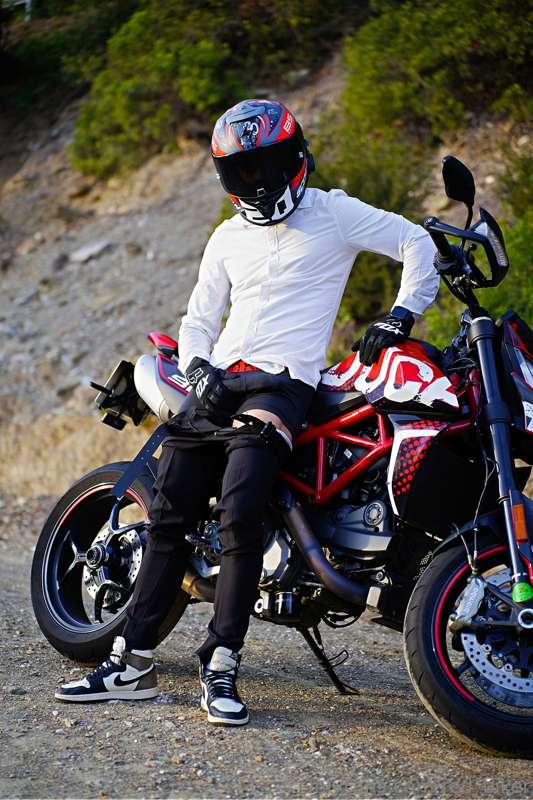 red_biker image #0