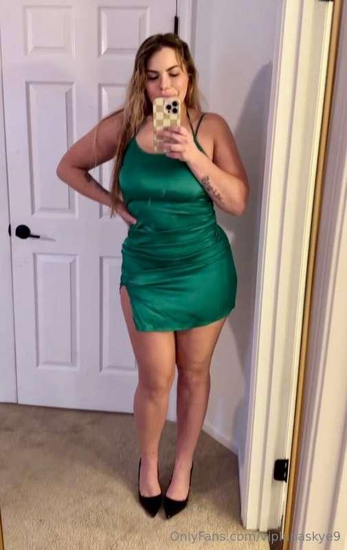 I'd love to get lucky with you! 🍀 Then I'll film it so we ca..