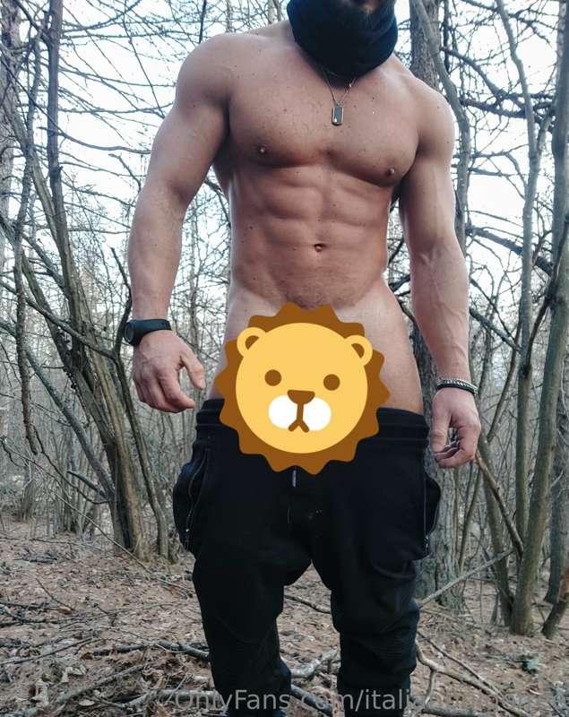 Saturday outdoor 😜

Do you wanna know what I did here? 😏

Ma..