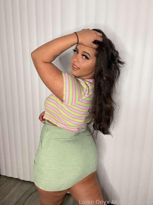 onyxcums image #0