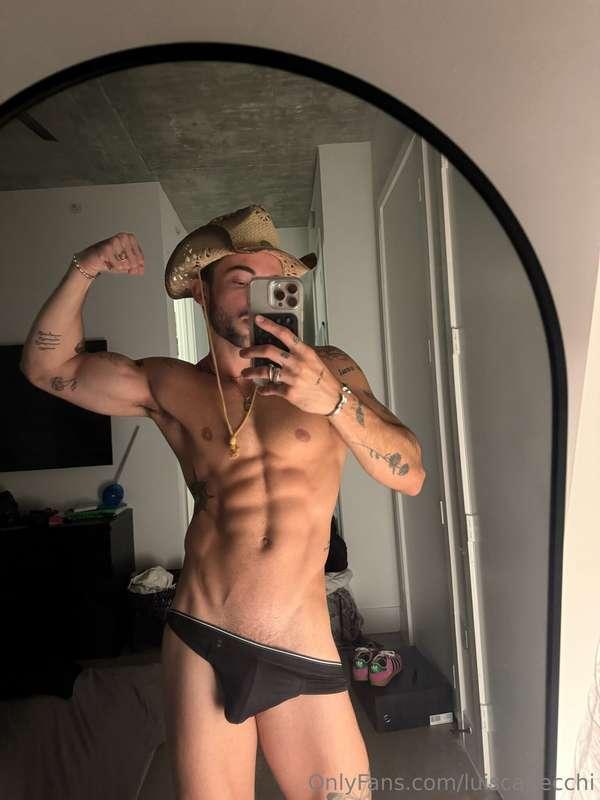 In case you missed me on Halloween, giving you this big cowb..