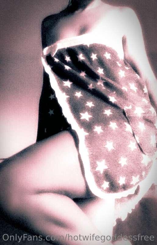 "Mmmm ..would you...slip it off? Or rip it off? Uhhh 😈💋💃