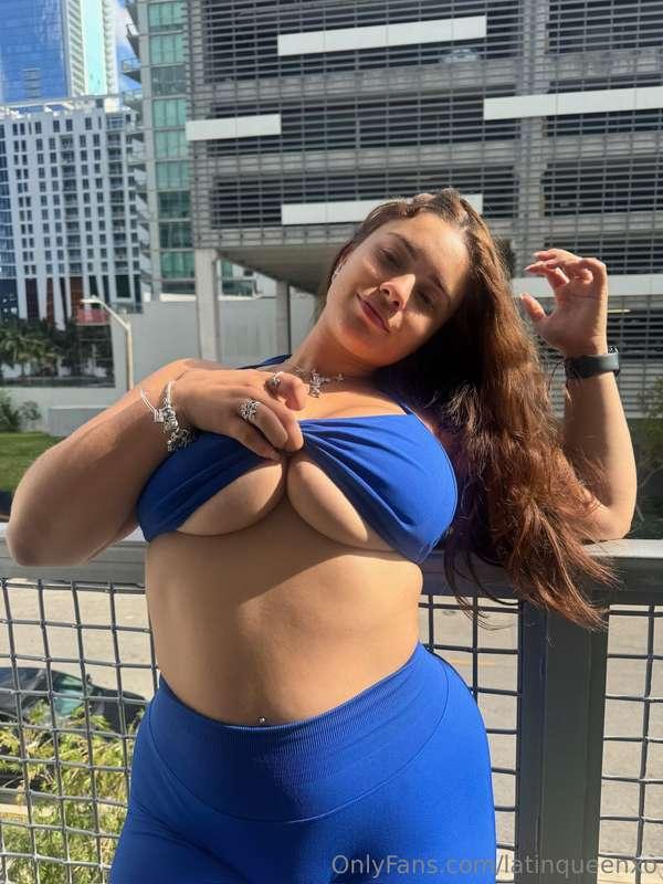 lifted the bra.. lifted ur mood 😬