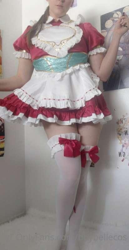 Any guesses on this cosplay I have to fix for Anime Expo😅? I..