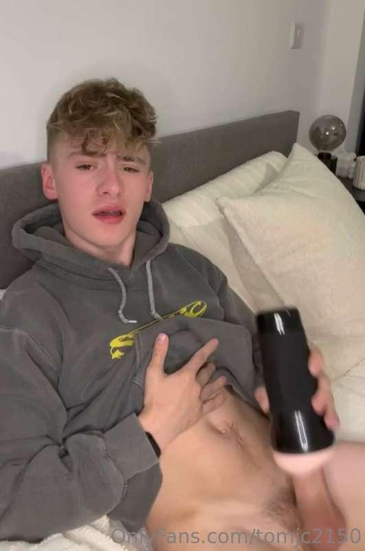 tombakerx main image