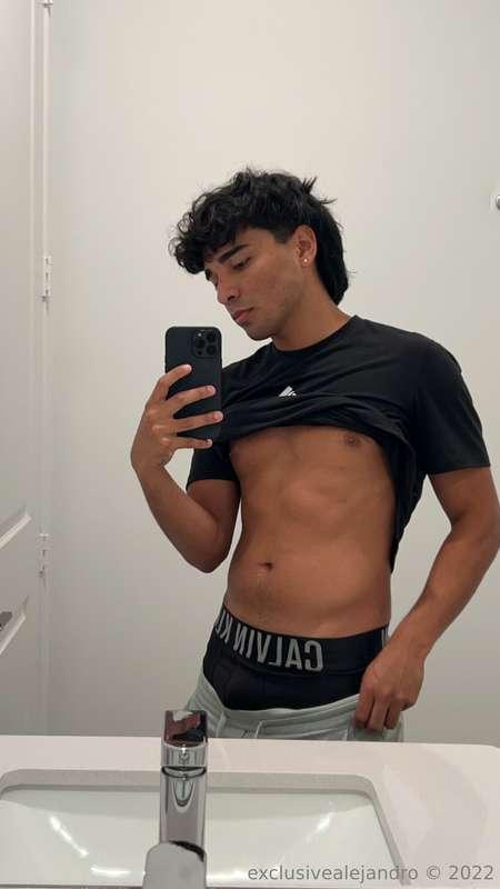 exclusivealejandro image #0