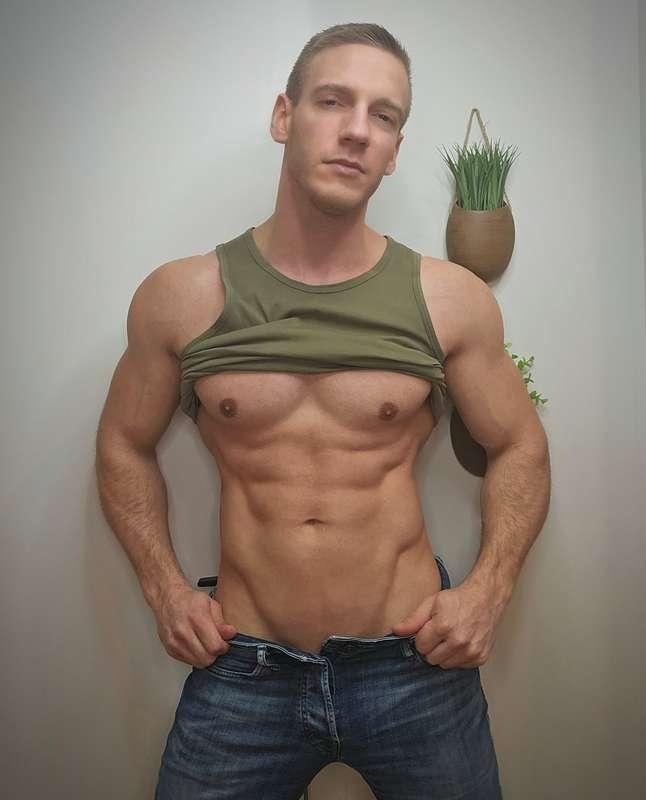 To chat with me & see my adult content.. Join my premium pag..