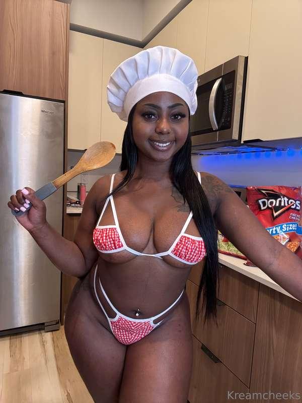 Breakfast 🥞 live at 11am 🕚 