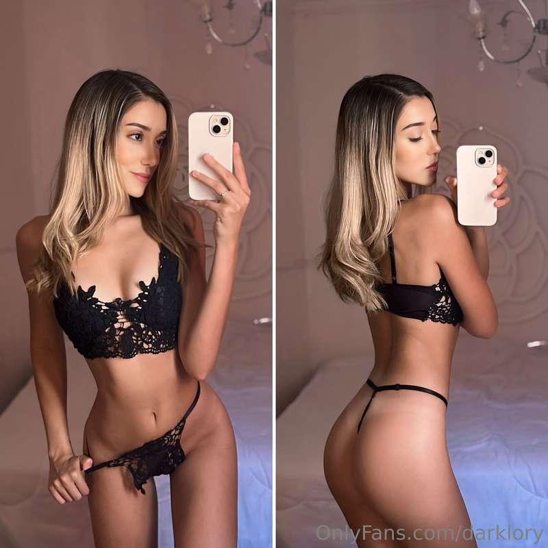 Gorgeous 🌸 for your hot desires @emilylee_xo🔥She loves to sh..