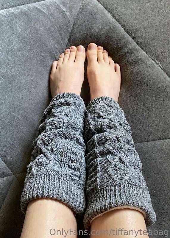 gray is my favorite color to wear nd overcast weather is my ..