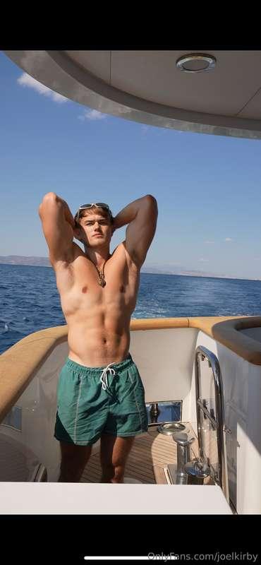 How's my tan coming along?😈