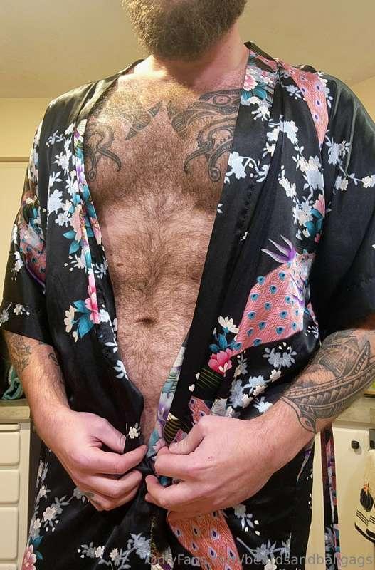 Real talk... stole the wife's kimono and am now sad I don't ..