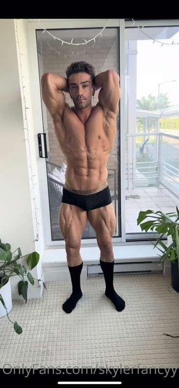Are you going to do as I say ? See me in the bedroom in 5