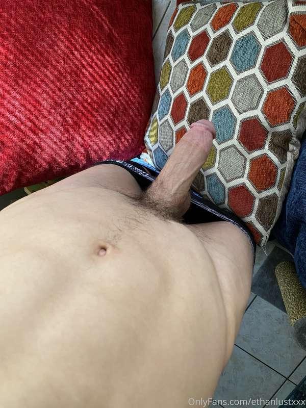 🍆👀